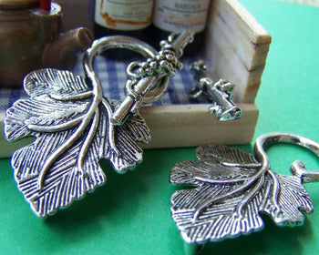 Accessories - 10 Sets Of Antique Silver Vine Leaf Toggle Clasps  A2800