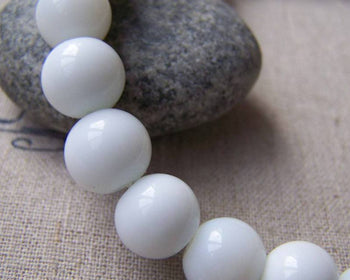 Accessories - 11.8 Inches Strand (30pcs) Of Milky White Plastic Round Acrylic Beads 10mm A2739
