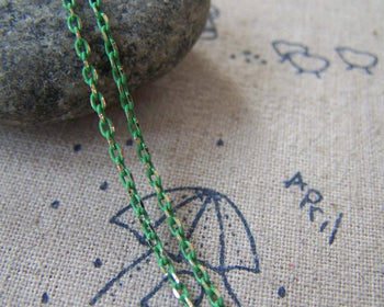 Accessories - 16 Ft (5m) Of Green Textured Brass Oval Cable Chain  1.5x2.2mm A4421