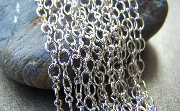 Accessories - 16ft (5m) Of Silvery Gray Nickel Tone Brass Figure 8 Connector Chain Soldered Links A4023