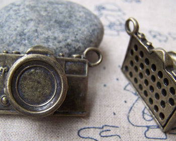 Accessories - 2 Pcs Of Antique Bronze 3D Rhinestone Camera Pendants 21x31mm A2849