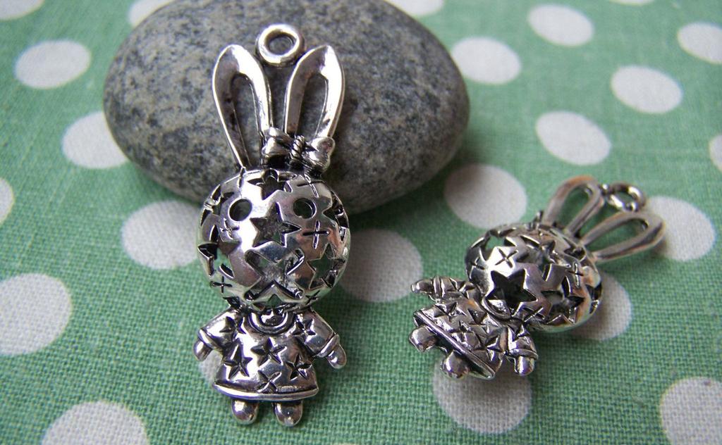 Accessories - 2 Pcs Of Antique Silver Filigree Rabbit Charms Pendants 15x38mm A1142