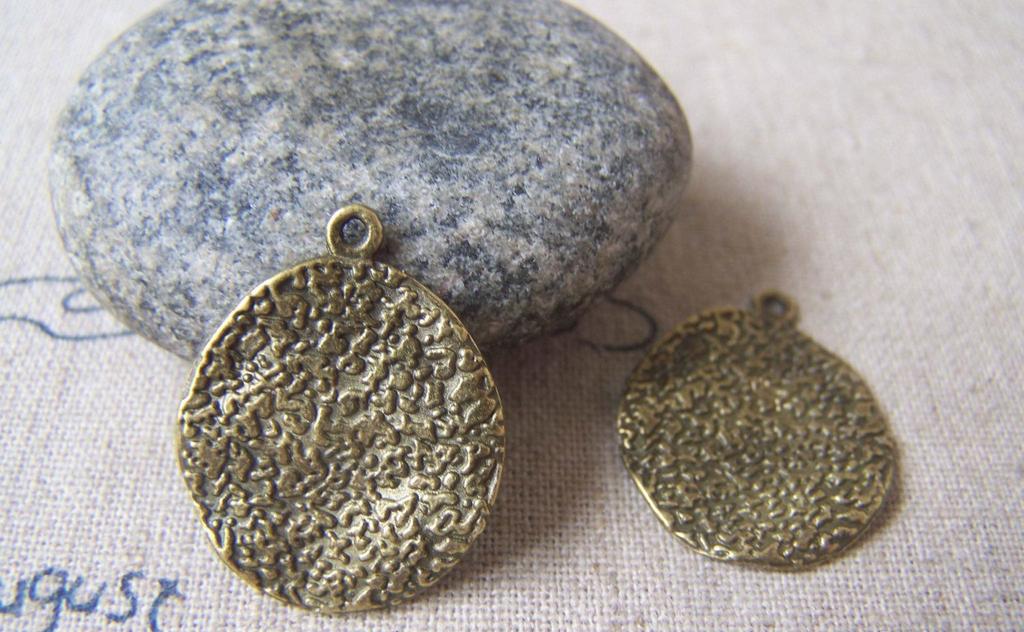 Accessories - 20 Pcs Of Antique Bronze Abstract Textured Round Pendant Charms 19x24mm A4567