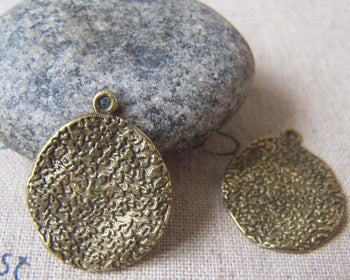 Accessories - 20 Pcs Of Antique Bronze Abstract Textured Round Pendant Charms 19x24mm A4567