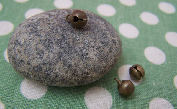 Accessories - 20 Pcs Of Antique Bronze Bells Charms 6mm A3854
