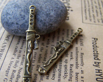 Accessories - 20 Pcs Of Antique Bronze Chinese Dragon Sword Charms Pendants Double Sided 7x43mm A1123