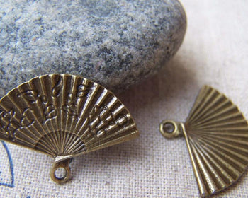 Accessories - 20 Pcs Of Antique Bronze Chinese Folding Fan Charms 17x24mm A3601