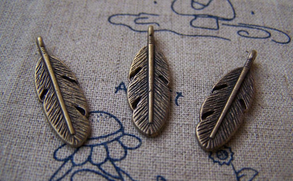 Accessories - 20 Pcs Of Antique Bronze Feather Charms 9x30mm A366