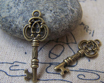 Accessories - 20 Pcs Of Antique Bronze Filigree Key Charms 10x28mm A2289