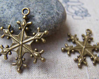 Accessories - 20 Pcs Of Antique Bronze Filigree Snowflake Charms 22mm A348