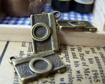 Accessories - 20 Pcs Of Antique Bronze Flat Camera Charms 12x18mm A1786