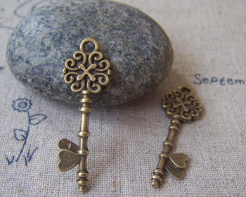 Accessories - 20 Pcs Of Antique Bronze Flower Heart Key Charms 11x34mm A3967