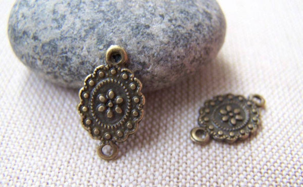 Accessories - 20 Pcs Of Antique Bronze Flower Oval Connector Charms 10x18mm A1640