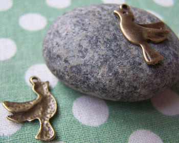 Accessories - 20 Pcs Of Antique Bronze Lovely Bird Charms 15x21mm A262