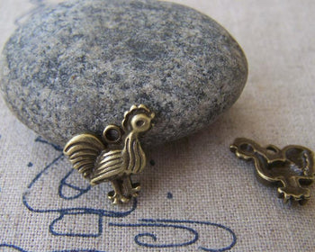 Accessories - 20 Pcs Of Antique Bronze Lovely Cock Rooster Charms 13x15mm A2195