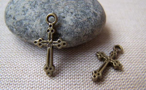 Accessories - 20 Pcs Of Antique Bronze Lovely Cross Charms 11x20mm A1412