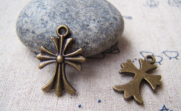 Accessories - 20 Pcs Of Antique Bronze Lovely Cross Charms 16x19mm A469