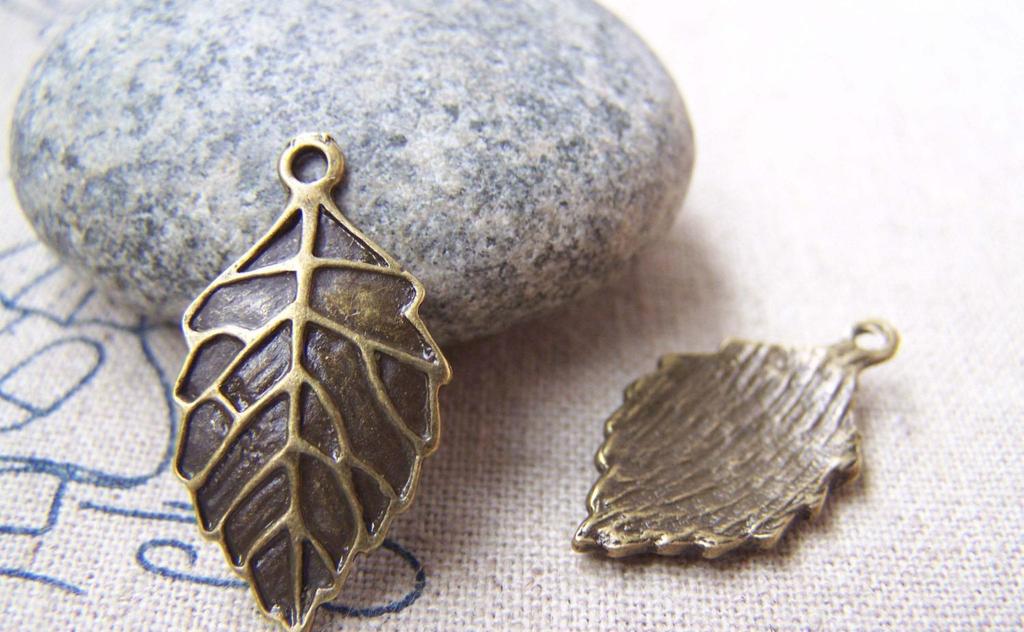 Accessories - 20 Pcs Of Antique Bronze Lovely Leaf Charms 14x25mm A370