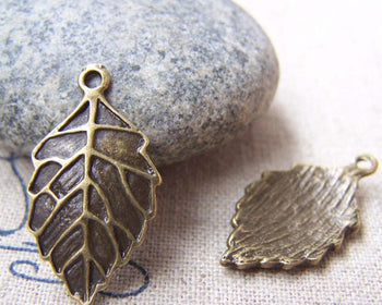 Accessories - 20 Pcs Of Antique Bronze Lovely Leaf Charms 14x25mm A370