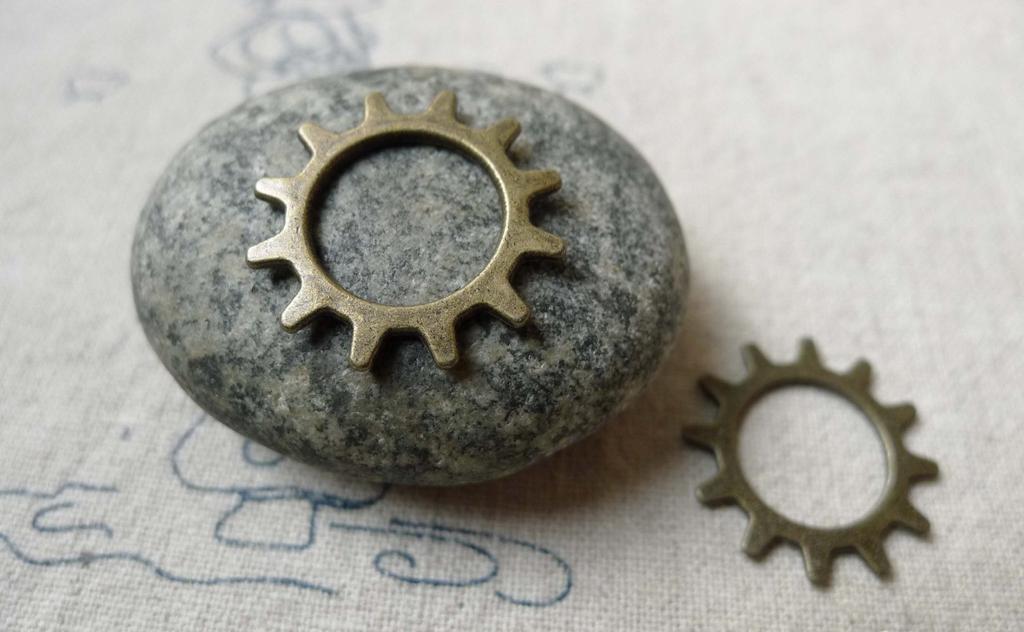 Accessories - 20 Pcs Of Antique Bronze Mechanical Watch Movement Gear Charms Pendants 20mm A6541