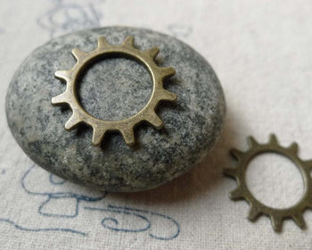 Accessories - 20 Pcs Of Antique Bronze Mechanical Watch Movement Gear Charms Pendants 20mm A6541