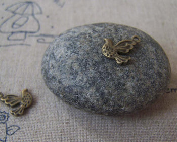 Accessories - 20 Pcs Of Antique Bronze Tiny Bird Charms 10x11mm A276