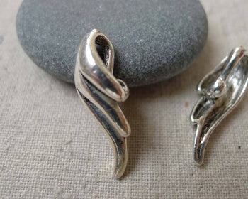 Accessories - 20 Pcs Of Antique Silver Angel Wing Charms Back Loop 9x24mm A7136