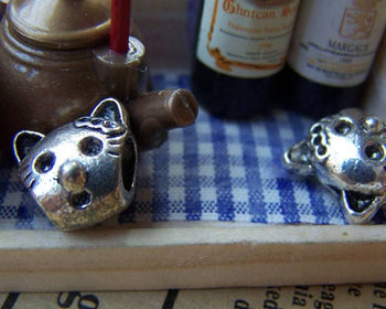 Accessories - 20 Pcs Of Antique Silver Cat Head Beads 12x12mm Double Sided  A1152