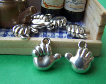 Accessories - 20 Pcs Of Antique Silver Child Hand Charms 10x13mm A896