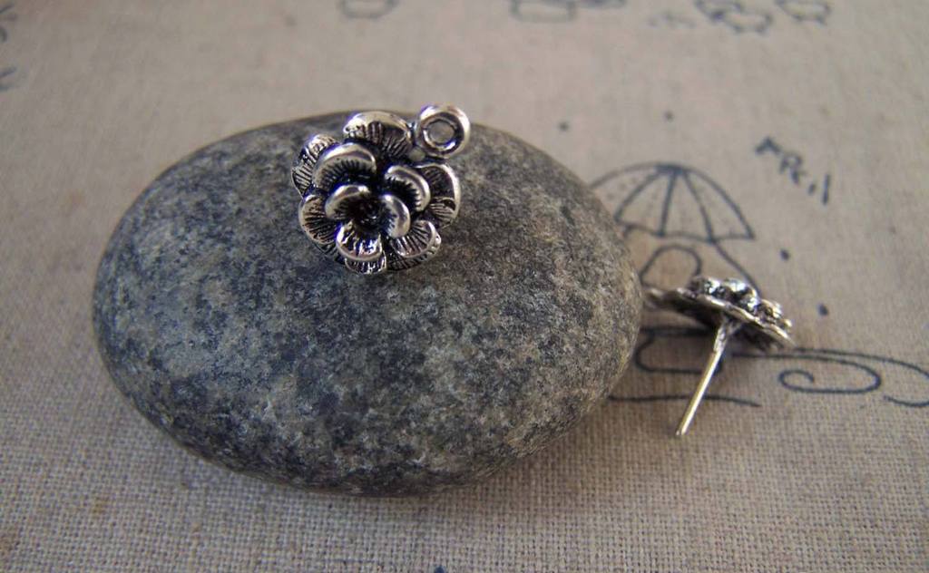 Accessories - 20 Pcs Of Antique Silver Flower Earring Posts With Loop Steel Pin 12mm A5419