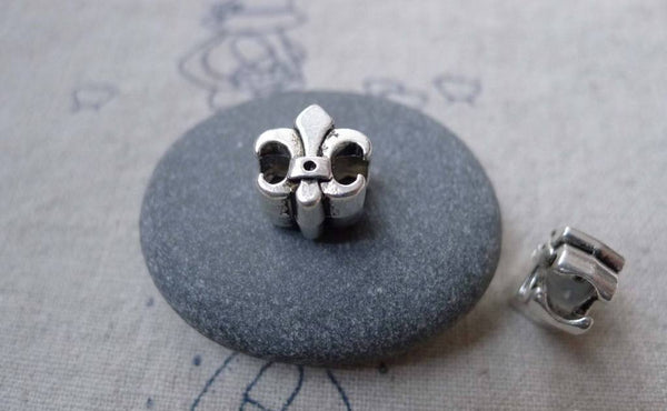 Accessories - 20 Pcs Of Antique Silver Flower Of Lily Beads 11x12mm A7568