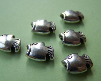 Accessories - 20 Pcs Of Antique Silver Large Mouth Bass Fish Beads 8x10mm A1173
