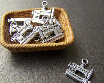 Accessories - 20 Pcs Of Antique Silver Sewing Machine Charms 12x14mm A869