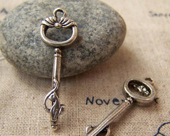 Accessories - 20 Pcs Of Antique Silver Skeleton Cat Key Charms 10x35mm A1233