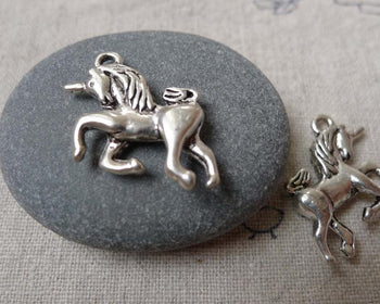 Accessories - 20 Pcs Of Antique Silver Unicorn Charms Pendants 17x24mm  A7176