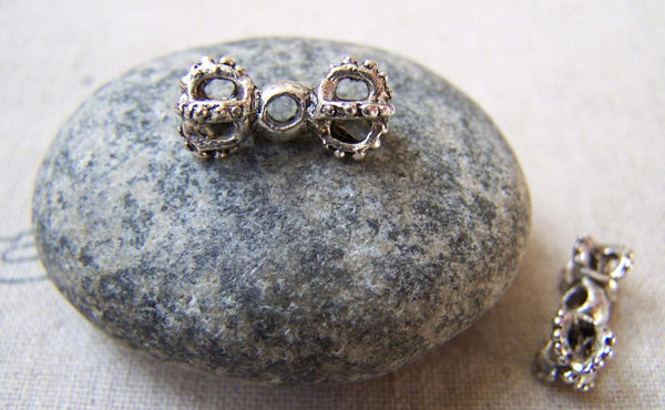 Accessories - 20 Pcs Of Antique Silver Vajra/Dorje Cross Buddhism Beads Charms 16mm A5601