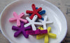 Accessories - 20 Pcs Of Assorted Color Wooden Flower Charms 23x25mm A3747