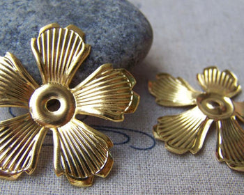 Accessories - 20 Pcs Of Gold Tone Flower Spacer Bead Caps 33mm A1946