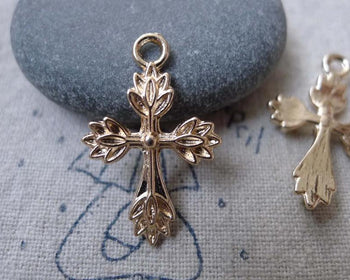 Accessories - 20 Pcs Of KC Gold Tone Flower Cross Charms 17x26mm A7587