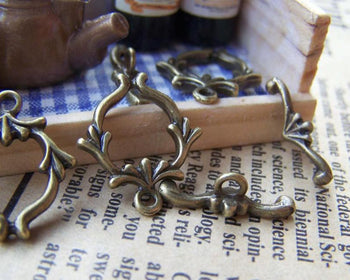 Accessories - 20 Sets Of Antique Bronze Lovely Toggle Clasps A226