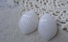 Accessories - 30 Pcs Of Acrylic White Flower Leaf Petal Charms 20x32mm A7760