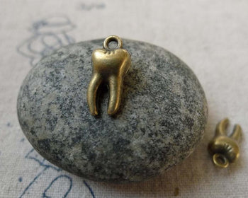 Accessories - 30 Pcs Of Antique Bronze 3D Tooth Charms 8x16mm A6481