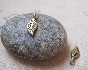 Accessories - 30 Pcs Of Antique Bronze Tree Leaf Charms 5x11mm A5208