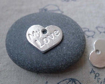 Accessories - 30 Pcs Of Shinny Silver Heart Charms 13x17mm A7696