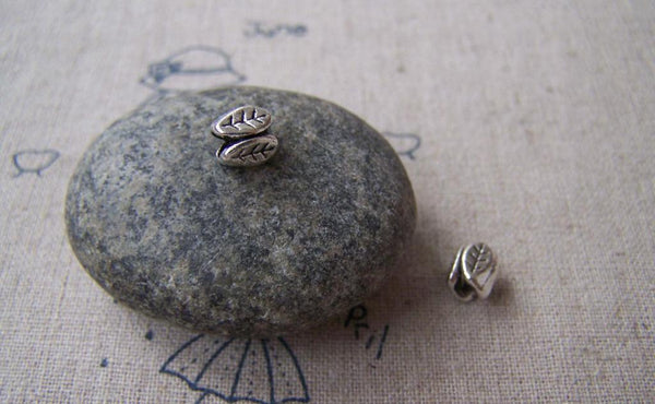 Accessories - 30 Pcs Of Tibetan Silver Antique Silver 3D Tree Leaf Spacer Bead Charms   5.3x6.5mm A3893