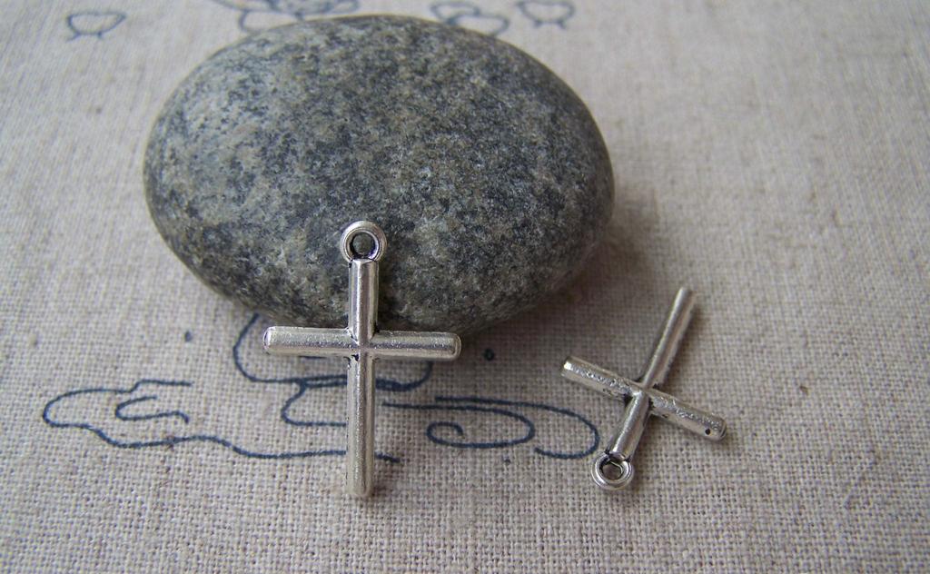 Accessories - 30 Pcs Of Tibetan Silver Antique Silver Cross Charms 16x23mm A2965
