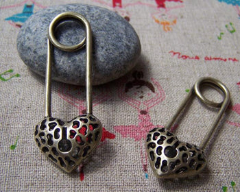 Accessories - 4 Pcs Of Antique Bronze Filigree Heart Lock Charms Connectors 20x50mm A2871