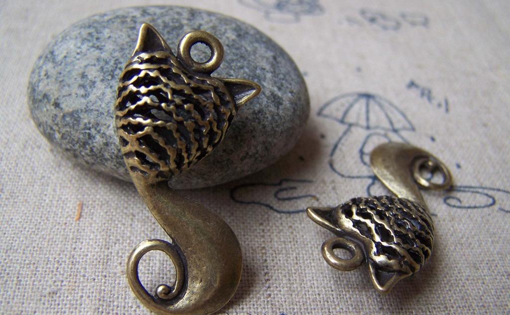 Accessories - 4 Pcs Of Antique Bronze Filigree Kitten Cat Charms Pendants 18x35mm A1807
