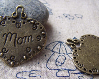 Accessories - 4 Pcs Of Antique Bronze Mom Heart Pendants 35x37mm A2834