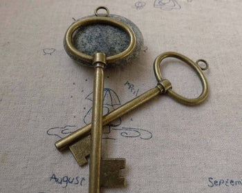 Accessories - 4 Pcs Of Antique Bronze Oval Key Pendants HEAVY 35x92mm A6249
